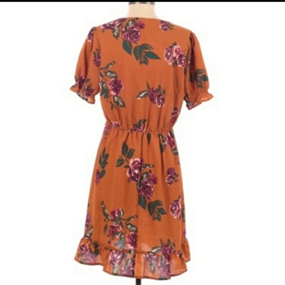 *V NECK TIERED RUFFLE MUSTARD FLORAL PRINT DRESS SIZE MED YELLOW PEASANT NEW - Picture 5 of 11